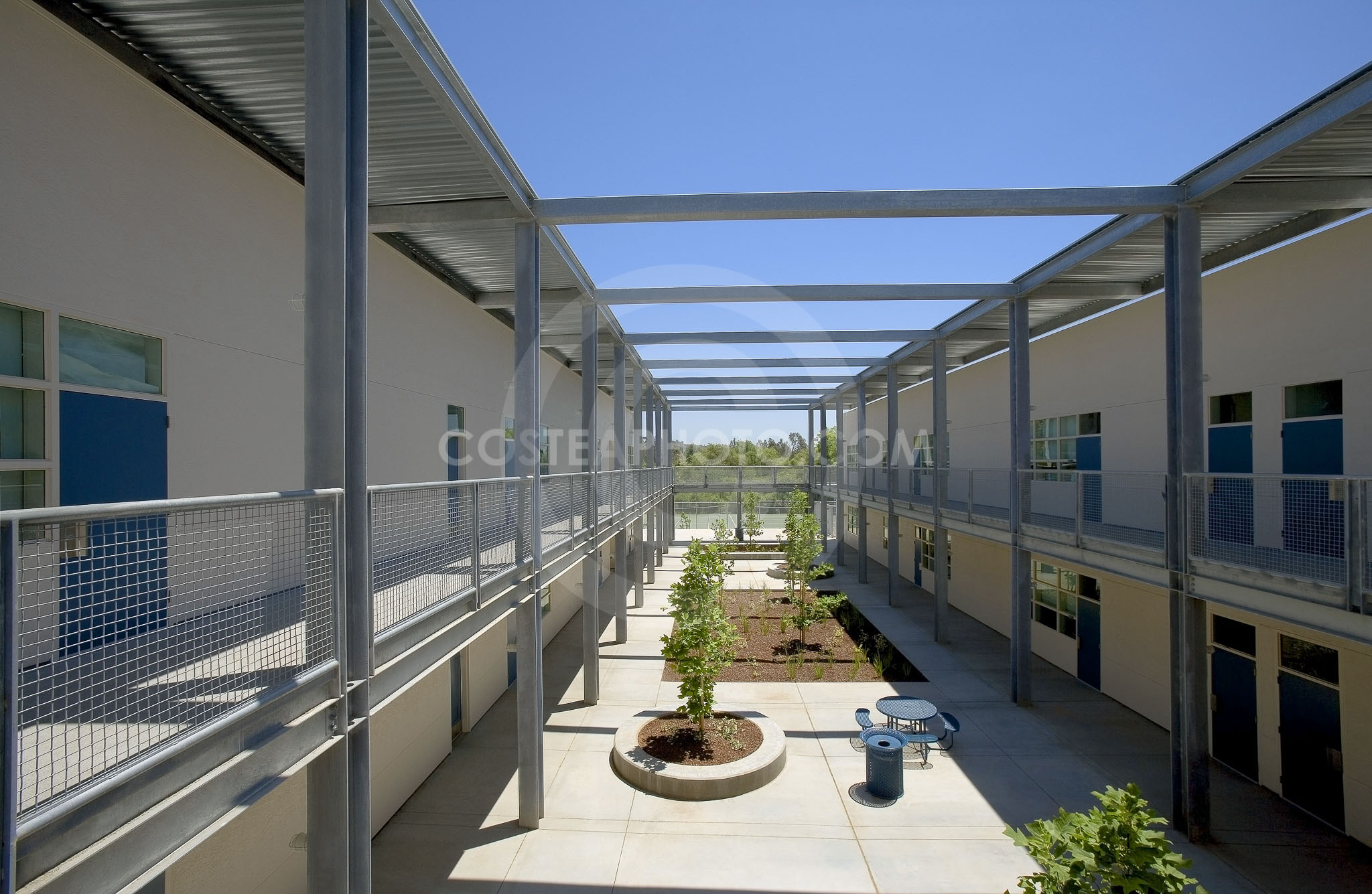 Classroom bldg courtyard 1