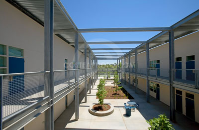 Classroom-bldg-courtyard-1.JPG