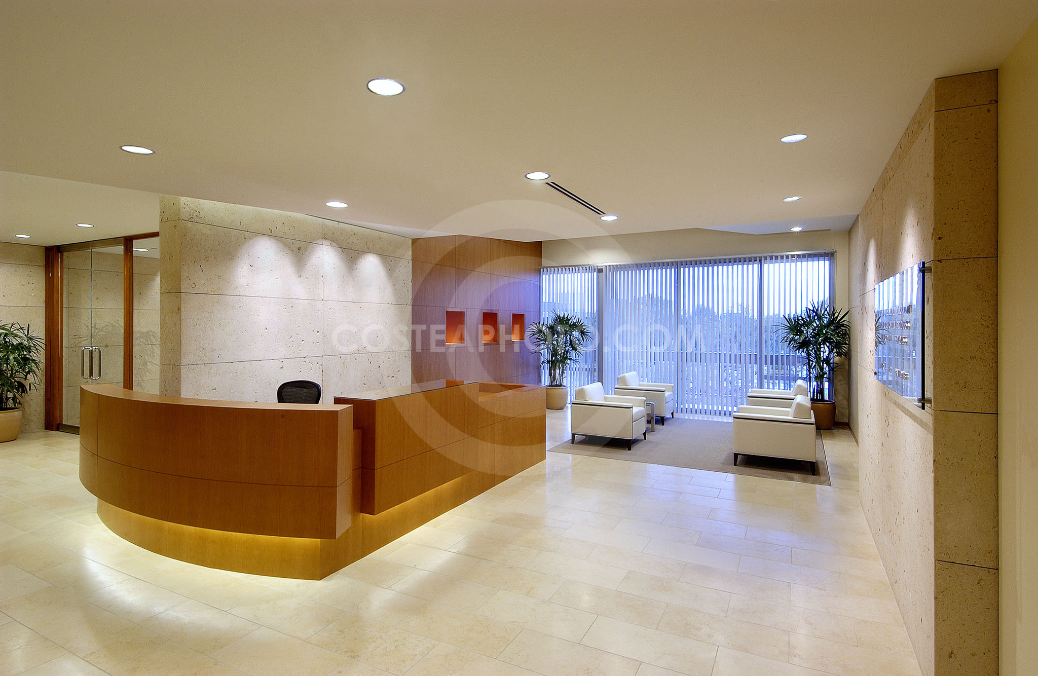 Lobby-1_.JPG