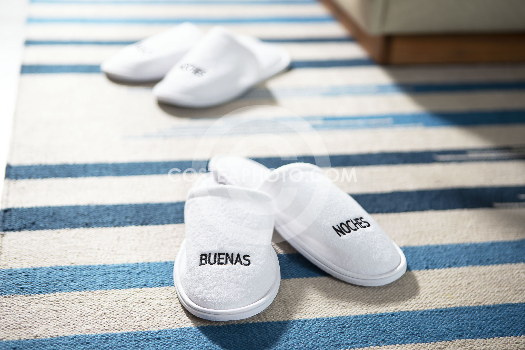 AMENITIES JR SUITE - SLIPPERS