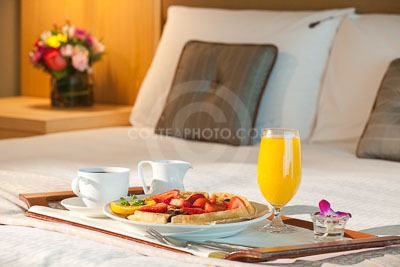 Room-Service-13-UNRETOUCHED---GRAINY-(USE-SMALL).JPG
